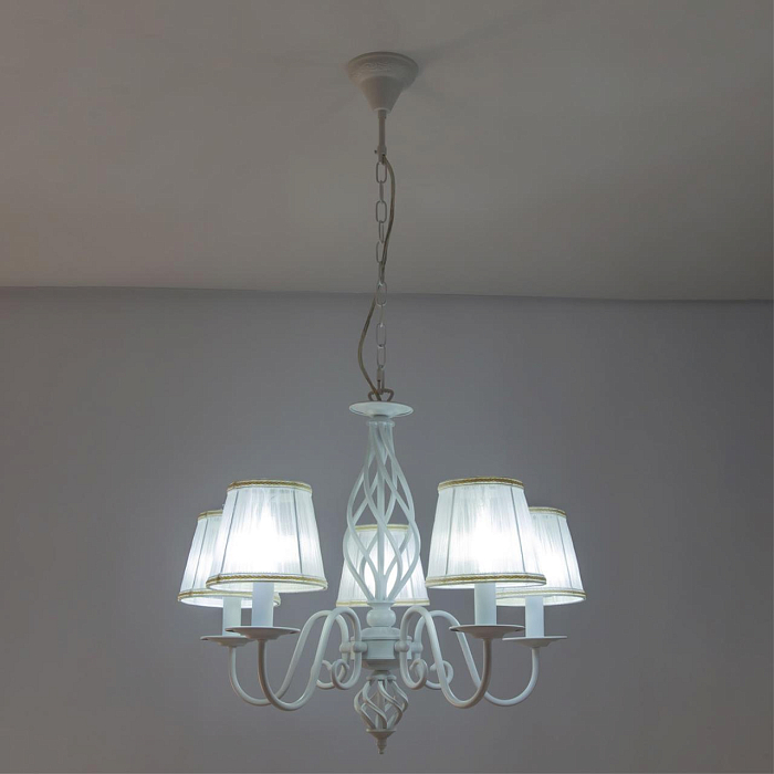 Люстра  CL427150